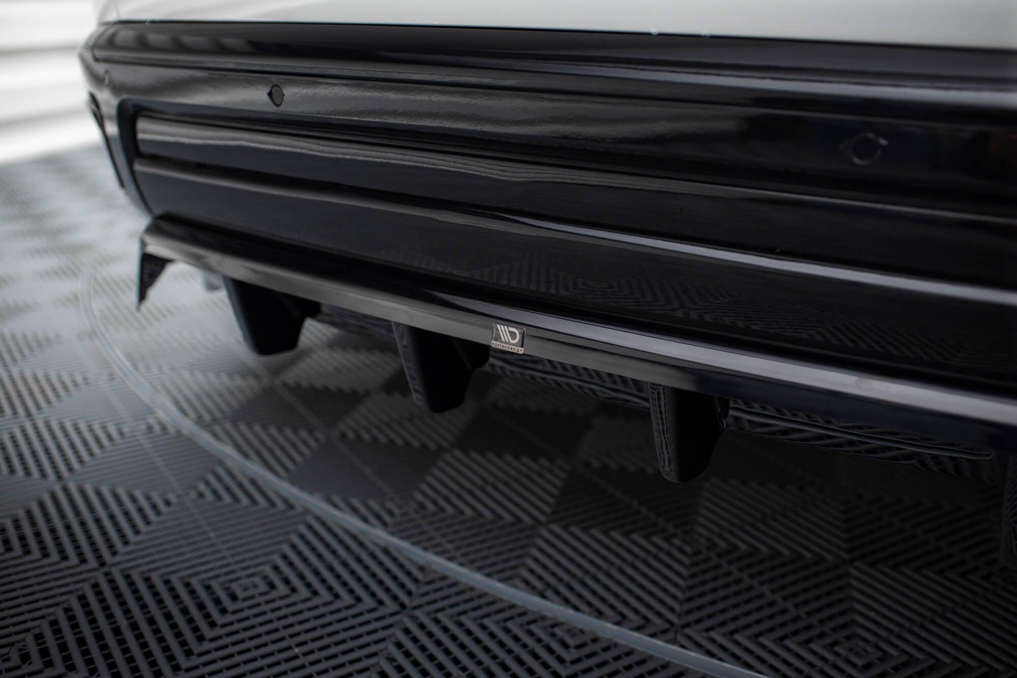Frontspoiler Lippe, Seitenschweller und Heckdiffusor Rolls Royce Cullinan