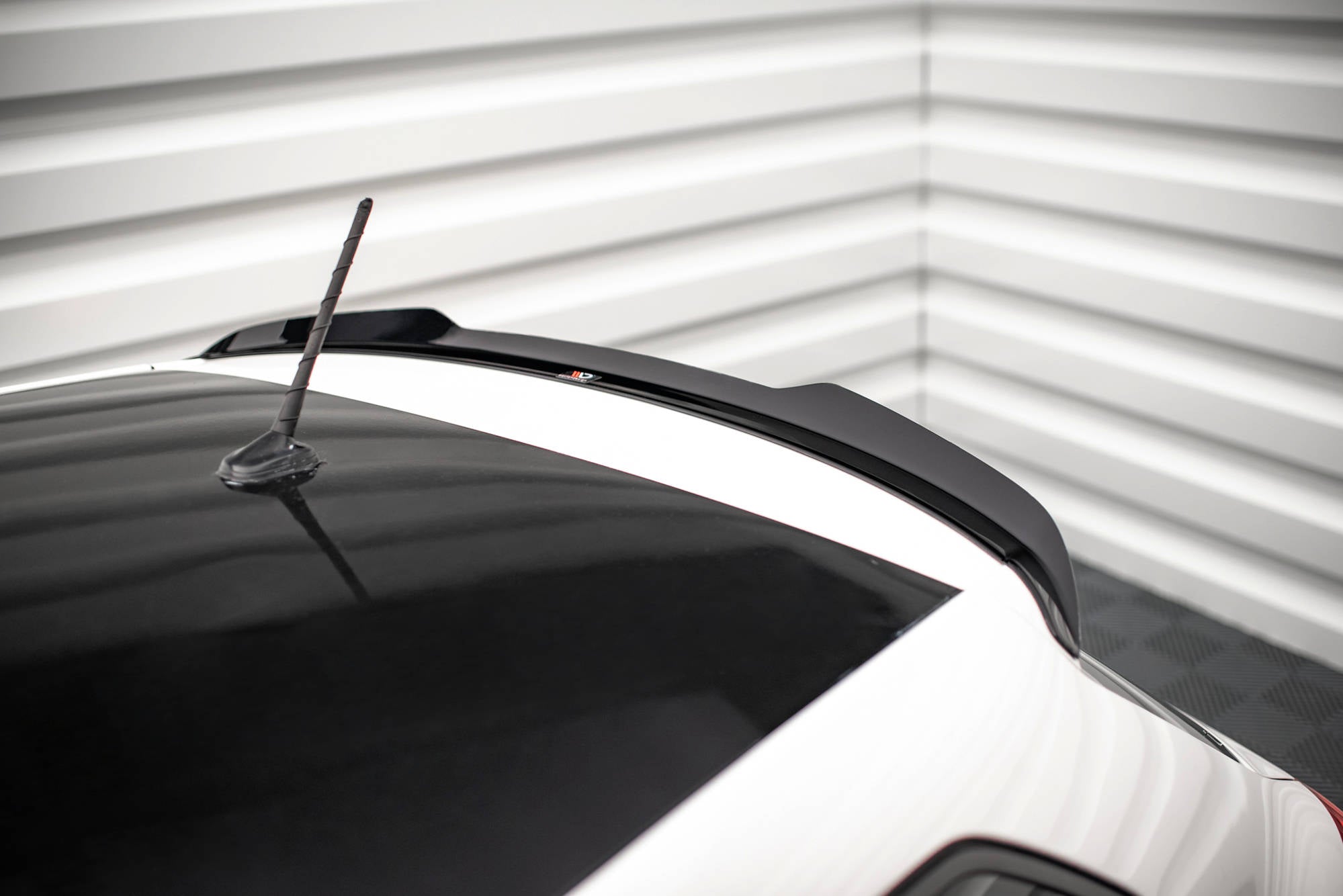 Frontspoiler Lippe, Heckdiffusor und Seitenschweller für Seat Ibiza Mk5