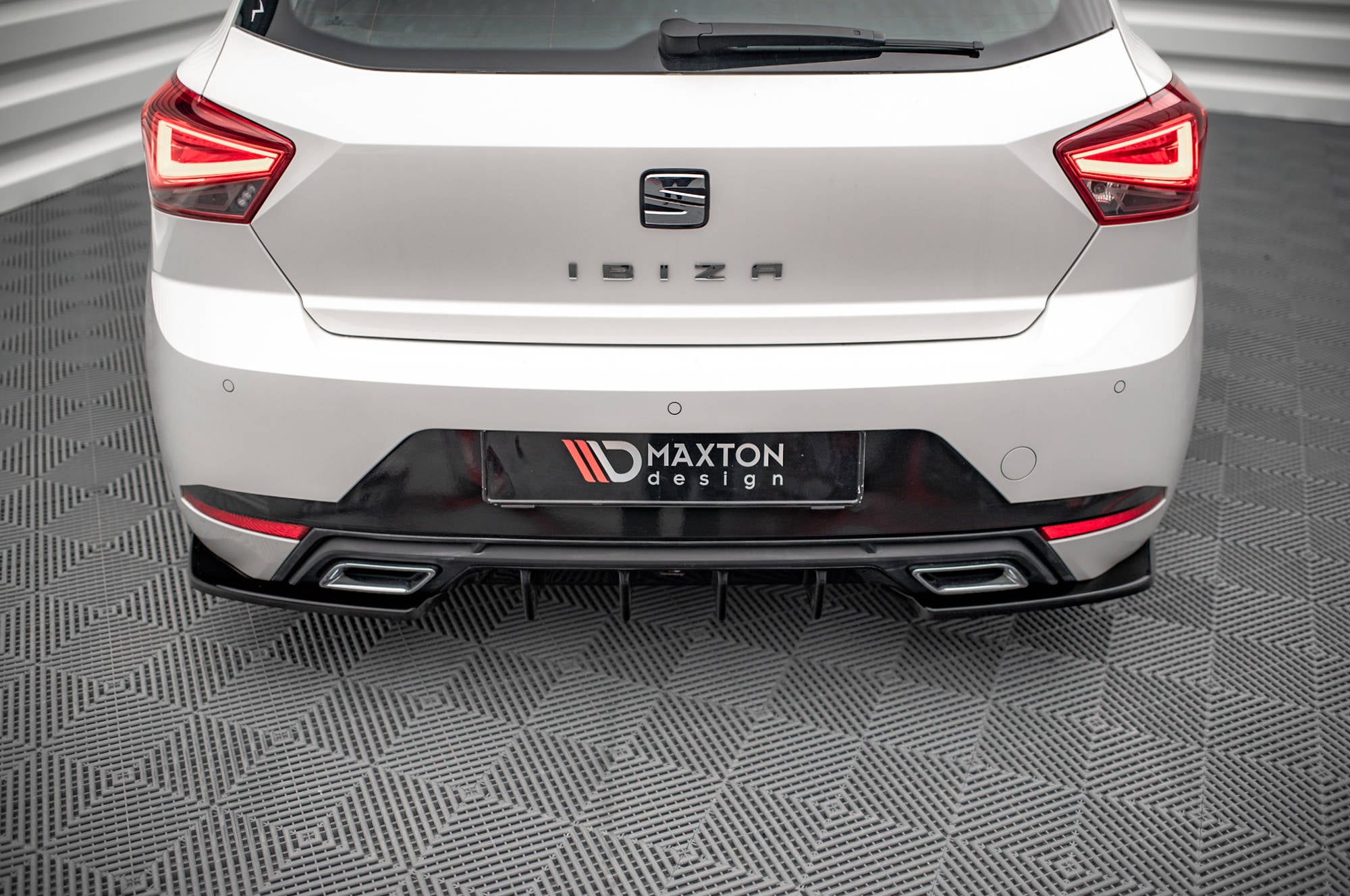 Frontspoiler Lippe, Heckdiffusor und Seitenschweller für Seat Ibiza Mk5