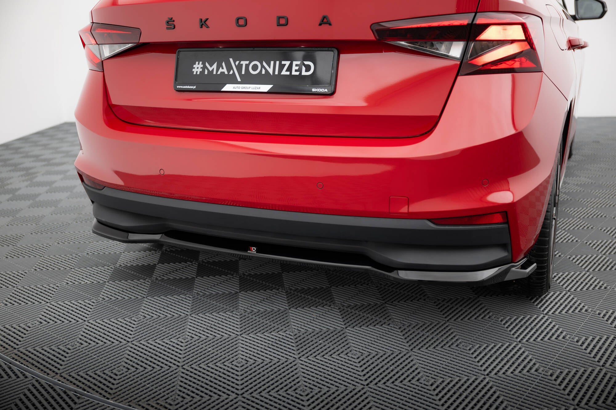 Frontspoiler Lippe, Seitenschweller und Heckdiffusor Satz Skoda Fabia Mk4