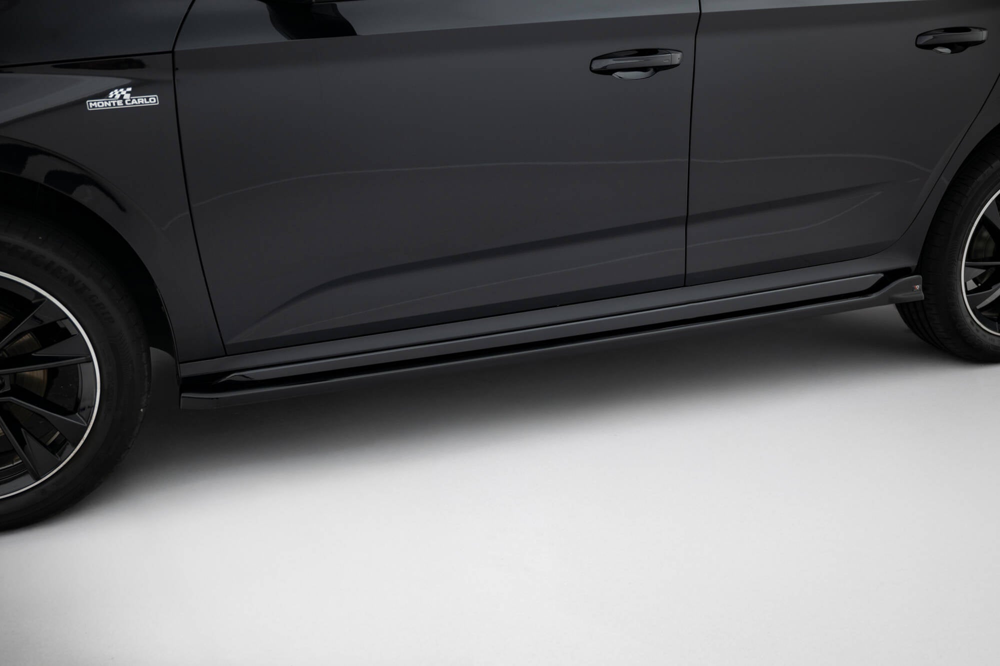 Frontspoiler Lippe, Seitenschweller und Heckdiffusor Skoda Kamiq Monte Carlo Mk1 Facelift