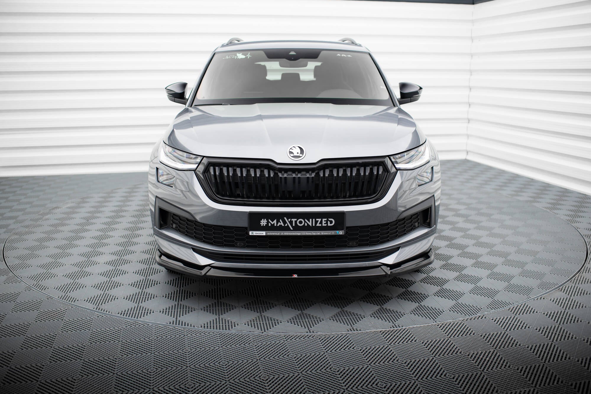 Frontspoiler Lippe, Seitenschweller und Heckdiffusor Skoda Kodiaq Sportline Mk1 Facelift