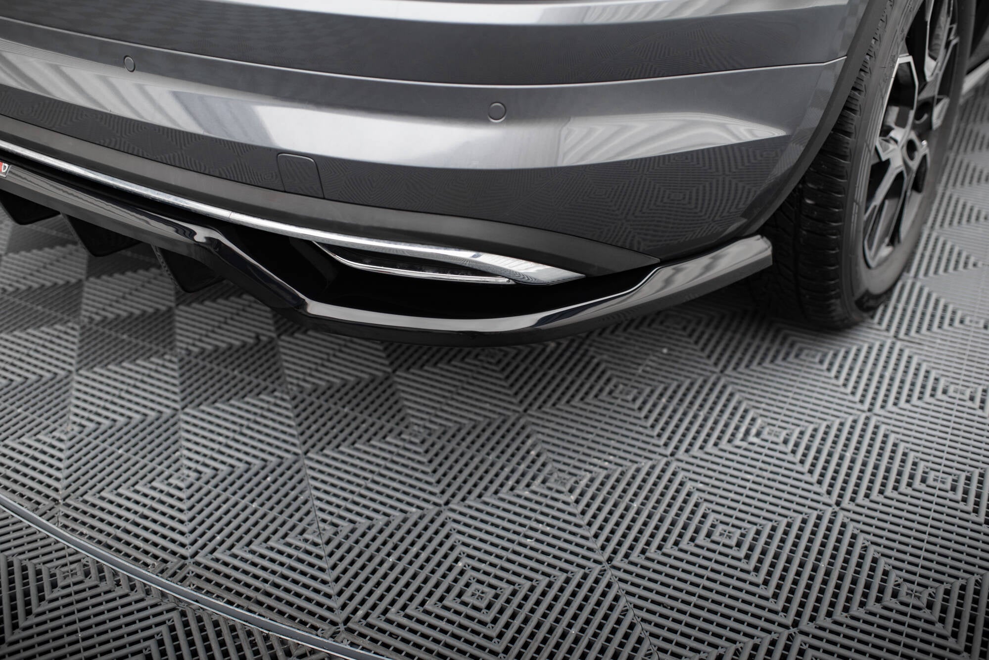 Frontspoiler Lippe, Seitenschweller und Heckdiffusor Skoda Kodiaq Sportline Mk1 Facelift