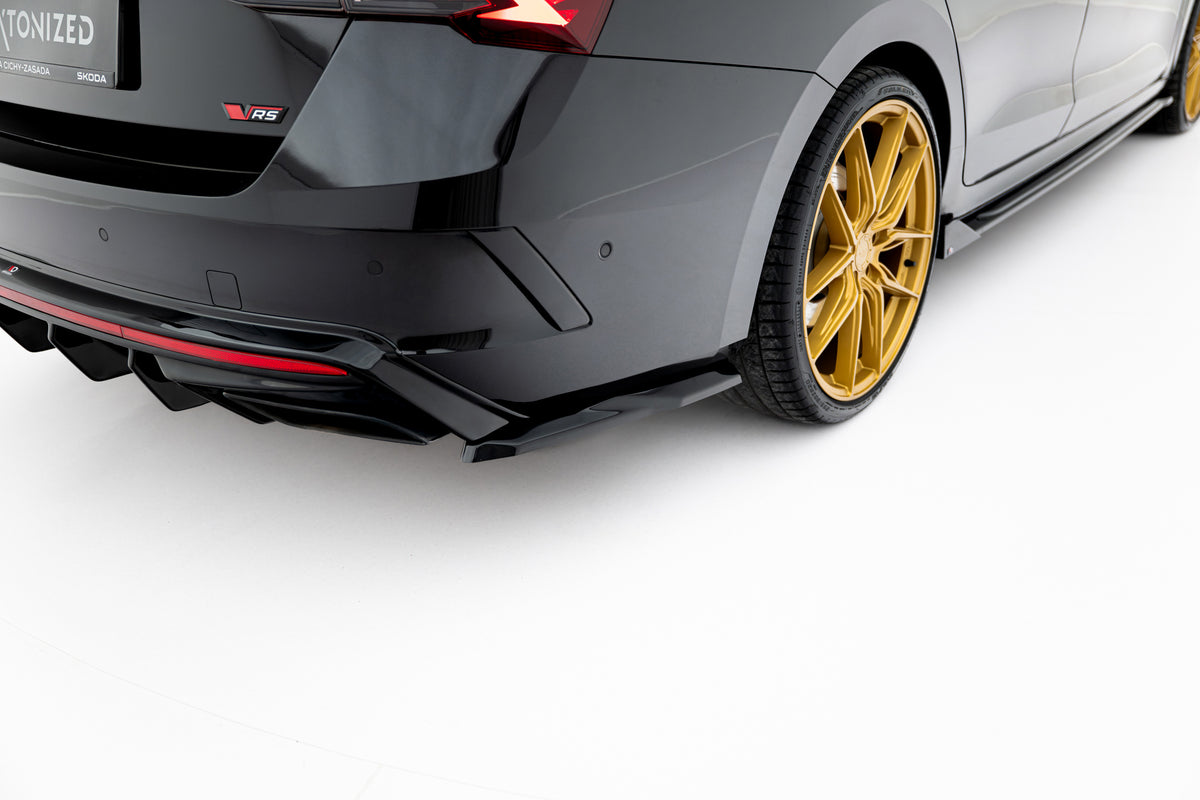 Frontspoiler Lippe, Seitenschweller, Heckdiffusor Skoda Octavia RS Liftback MK4 Facelift