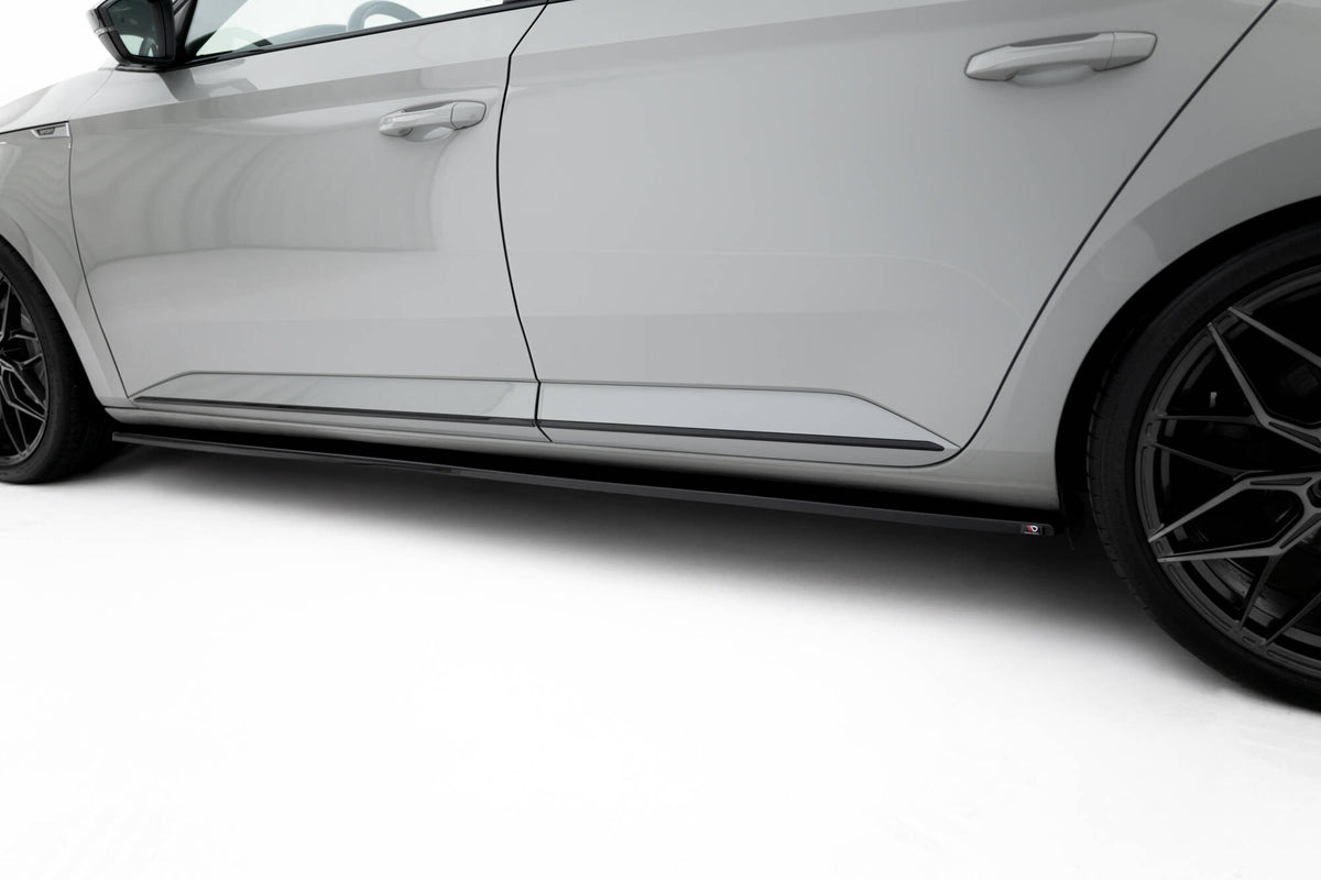 Frontspoiler Lippe, Seitenschweller, Heckdiffusor Skoda Superb Liftback MK3
