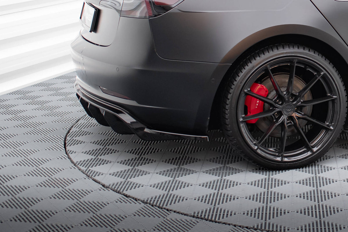 Frontspoiler Lippe, Seitenschweller und Heckdiffusor Satz Tesla Model 3
