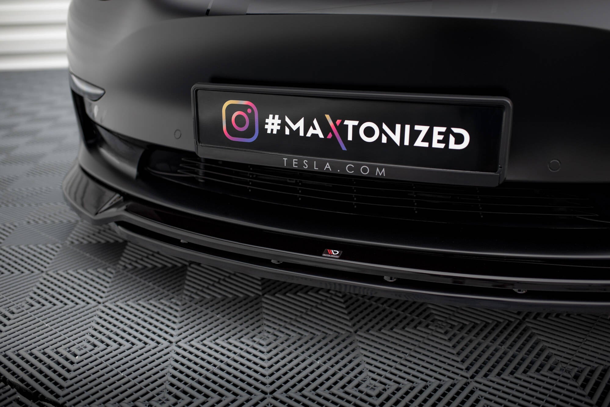 Frontspoiler Lippe, Seitenschweller und Heckdiffusor Satz Tesla Model 3