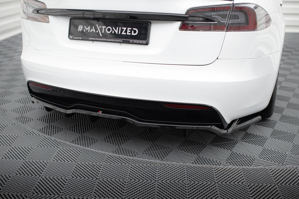 Frontspoiler Lippe, Seitenschweller und Heckdiffusor Satz Tesla Model S Plaid Mk1 Facelift