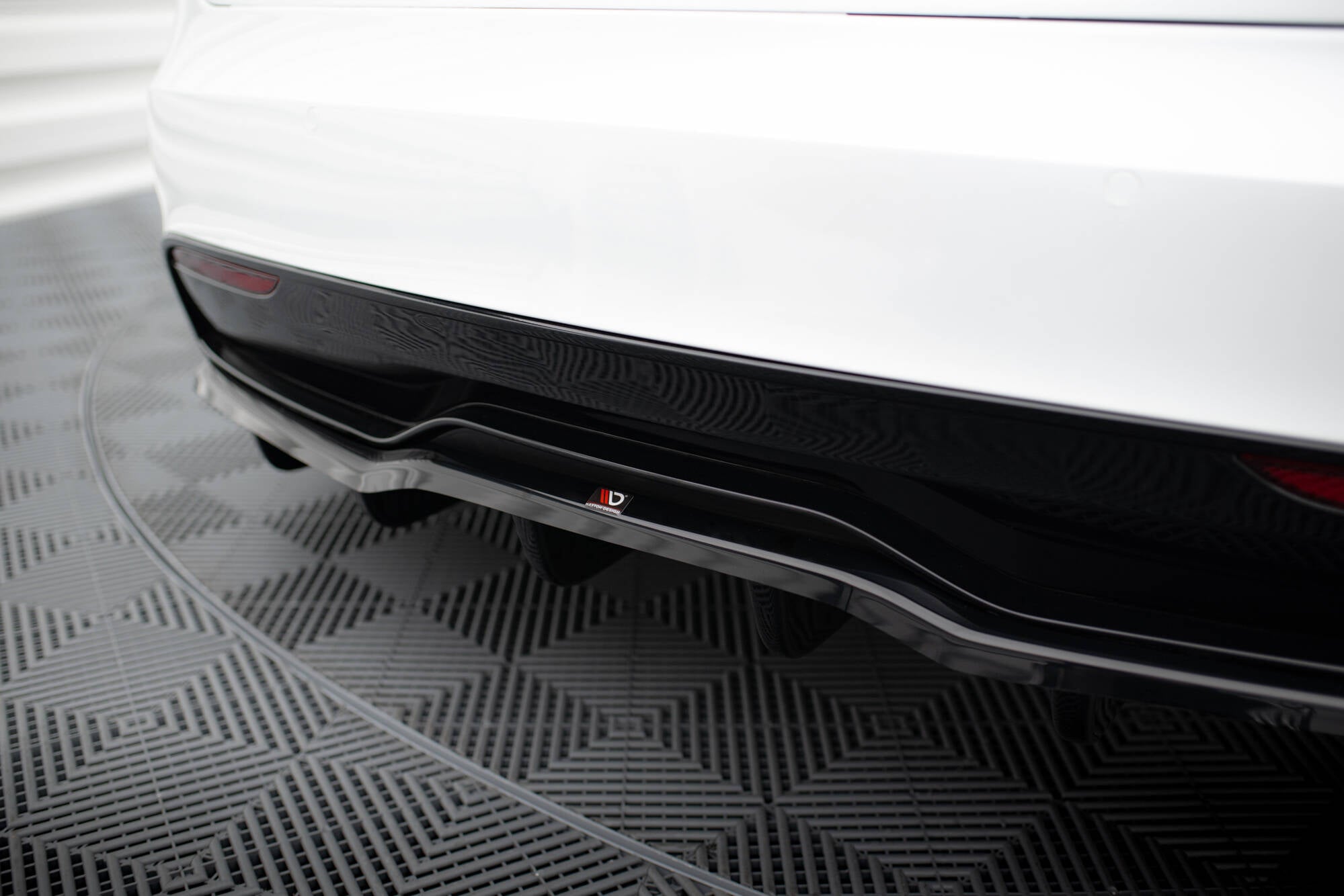 Frontspoiler Lippe, Seitenschweller und Heckdiffusor Satz Tesla Model S Plaid Mk1 Facelift