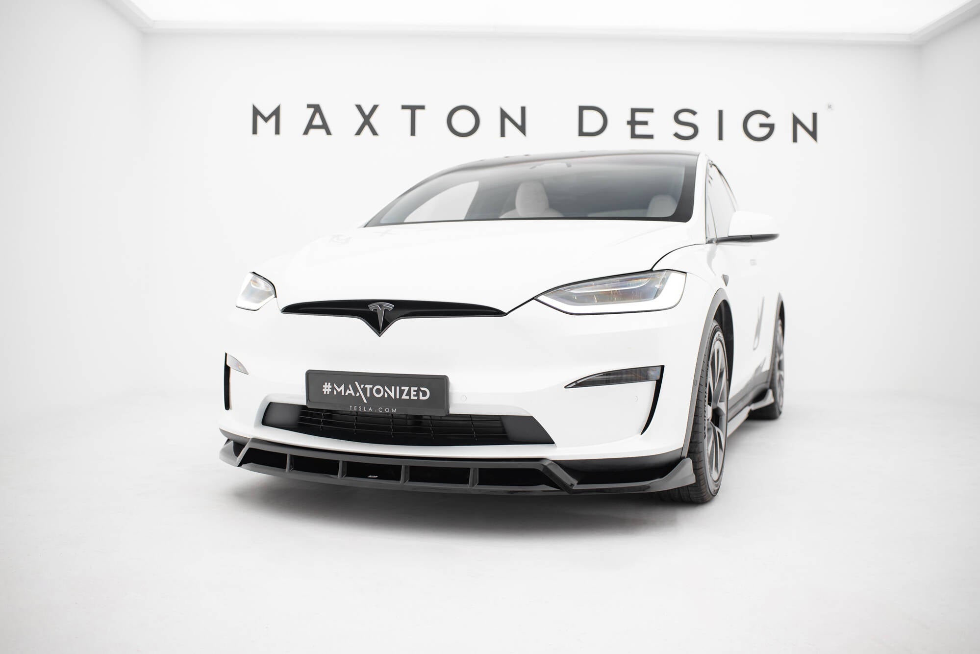 Frontspoiler Lippe Tesla Model X Mk1 Facelift & Seitenschweller & Heckdiffusor