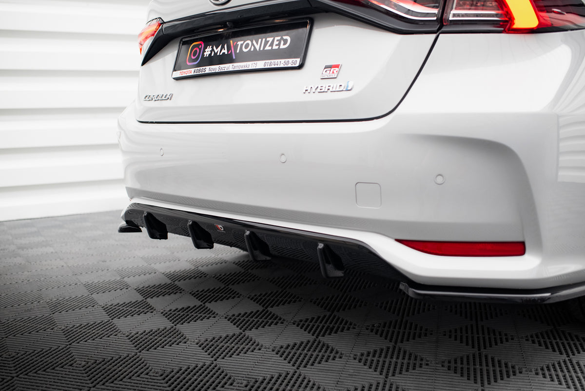 Frontspoiler Lippe, Seitenschweller, Heckdiffusor Toyota Corolla XII Sedan