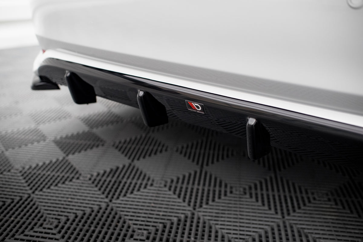 Frontspoiler Lippe, Seitenschweller, Heckdiffusor Toyota Corolla XII Sedan