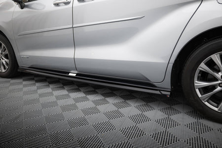 Frontspoiler Lippe, Seitenschweller und Heckdiffusor Satz Toyota Sienna Mk4