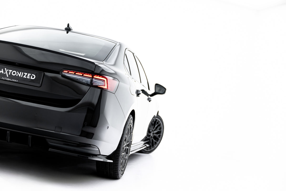 Frontspoiler Lippe, Seitenschweller, Heckdiffusor V.1 Skoda Superb Sportline MK4