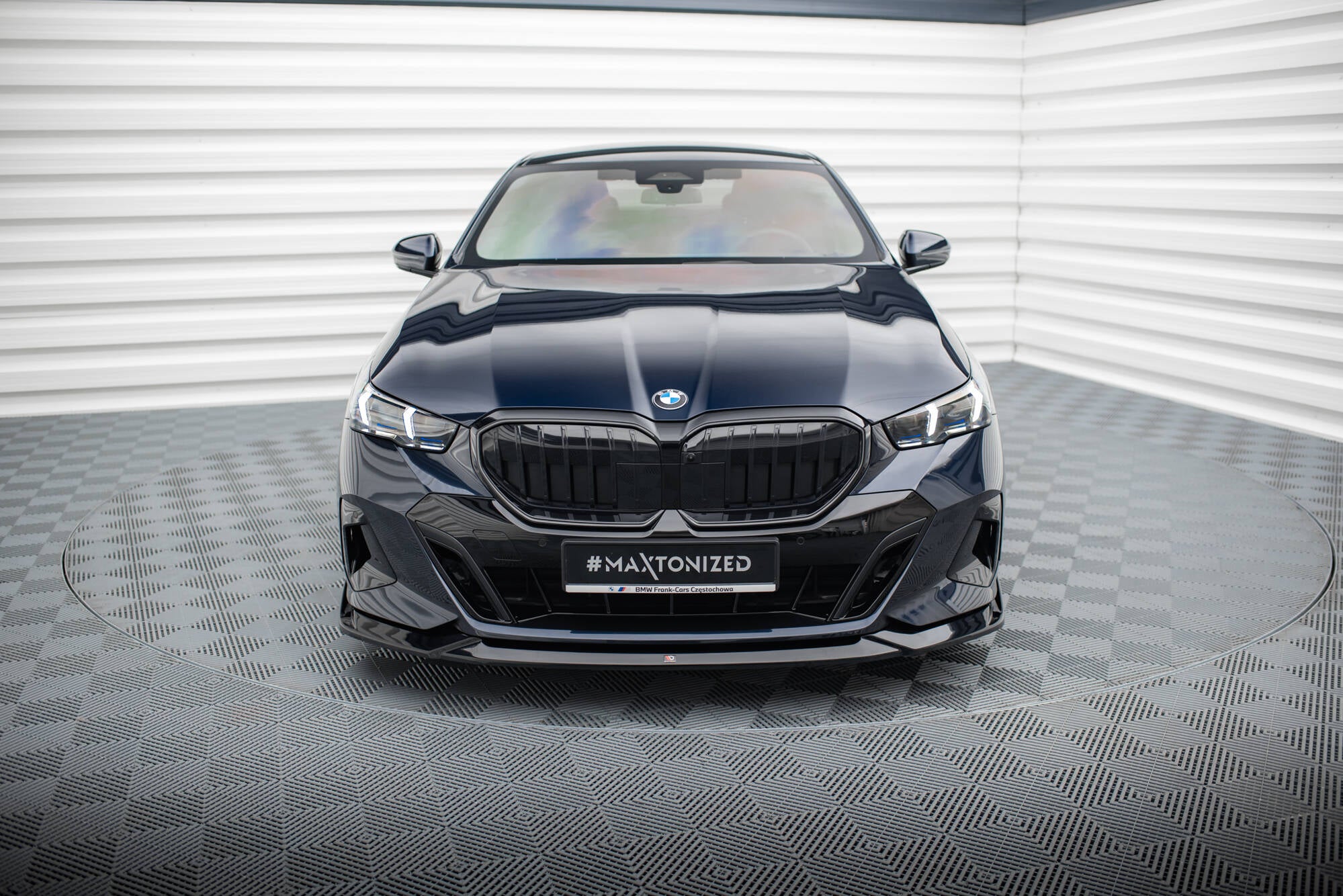 Frontspoiler Lippe + Seitenschweller + Heckdiffusor Satz V.2 BMW 5 M-Pack G60