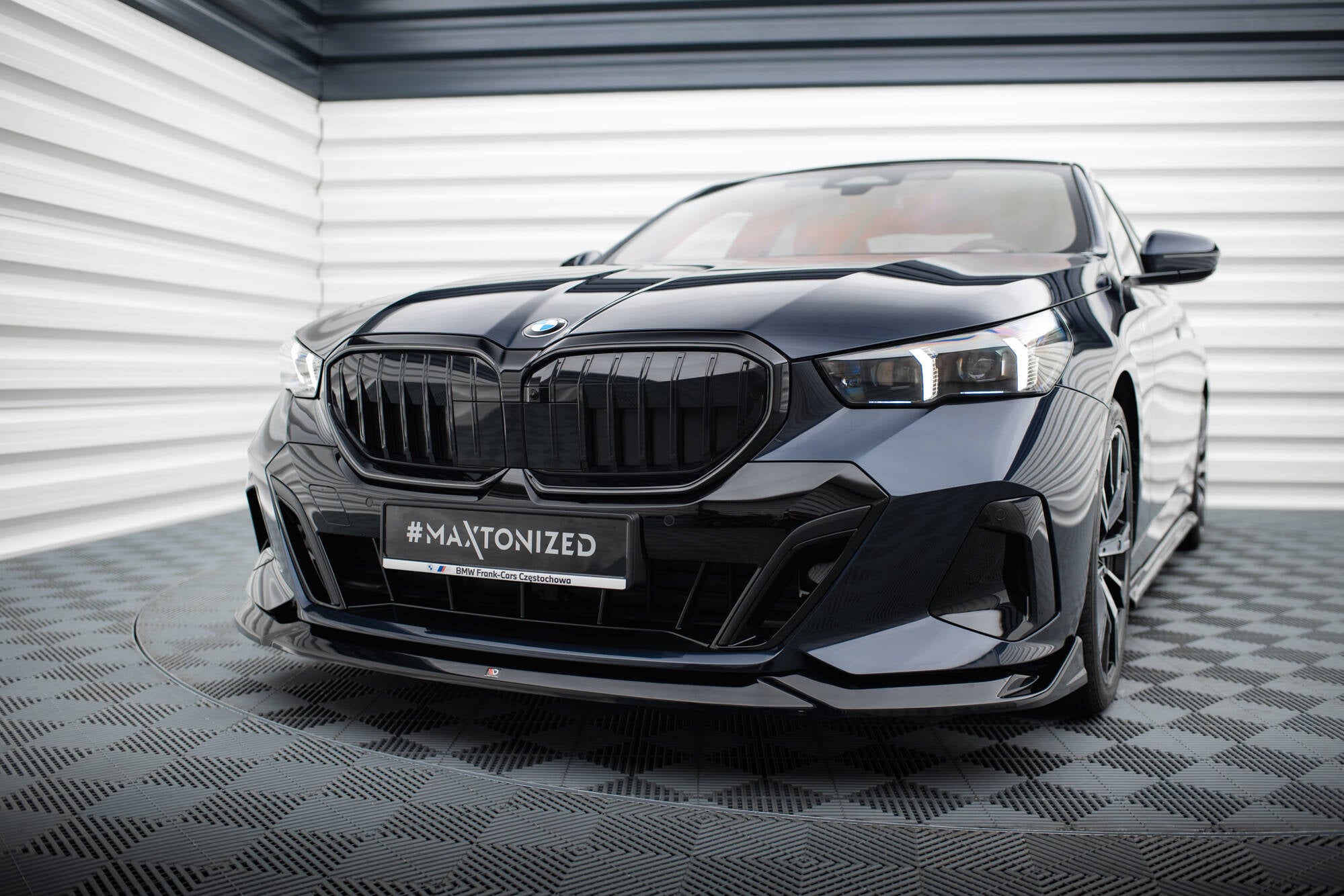 Frontspoiler Lippe + Seitenschweller + Heckdiffusor Satz V.2 BMW 5 M-Pack G60