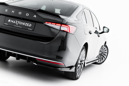 Frontspoiler Lippe, Seitenschweller, Heckdiffusor V.2 Skoda Superb Sedan MK4