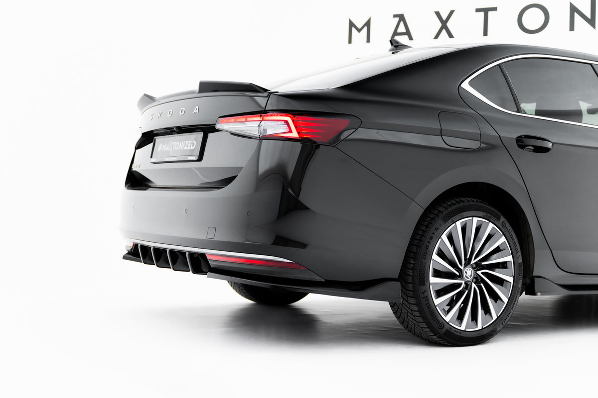 Frontspoiler Lippe, Seitenschweller, Heckdiffusor V.2 Skoda Superb Sedan MK4
