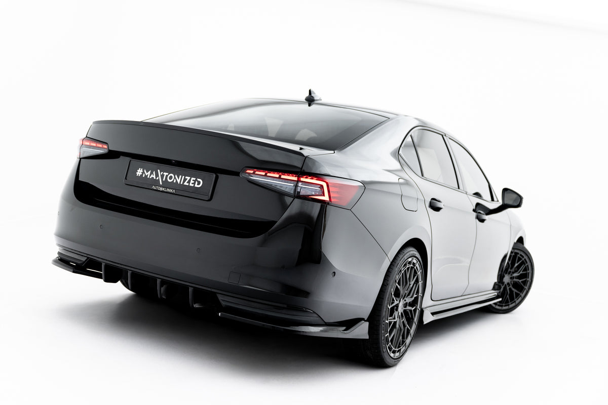 Frontspoiler Lippe, Seitenschweller, Heckdiffusor V.2 Skoda Superb Sportline MK4