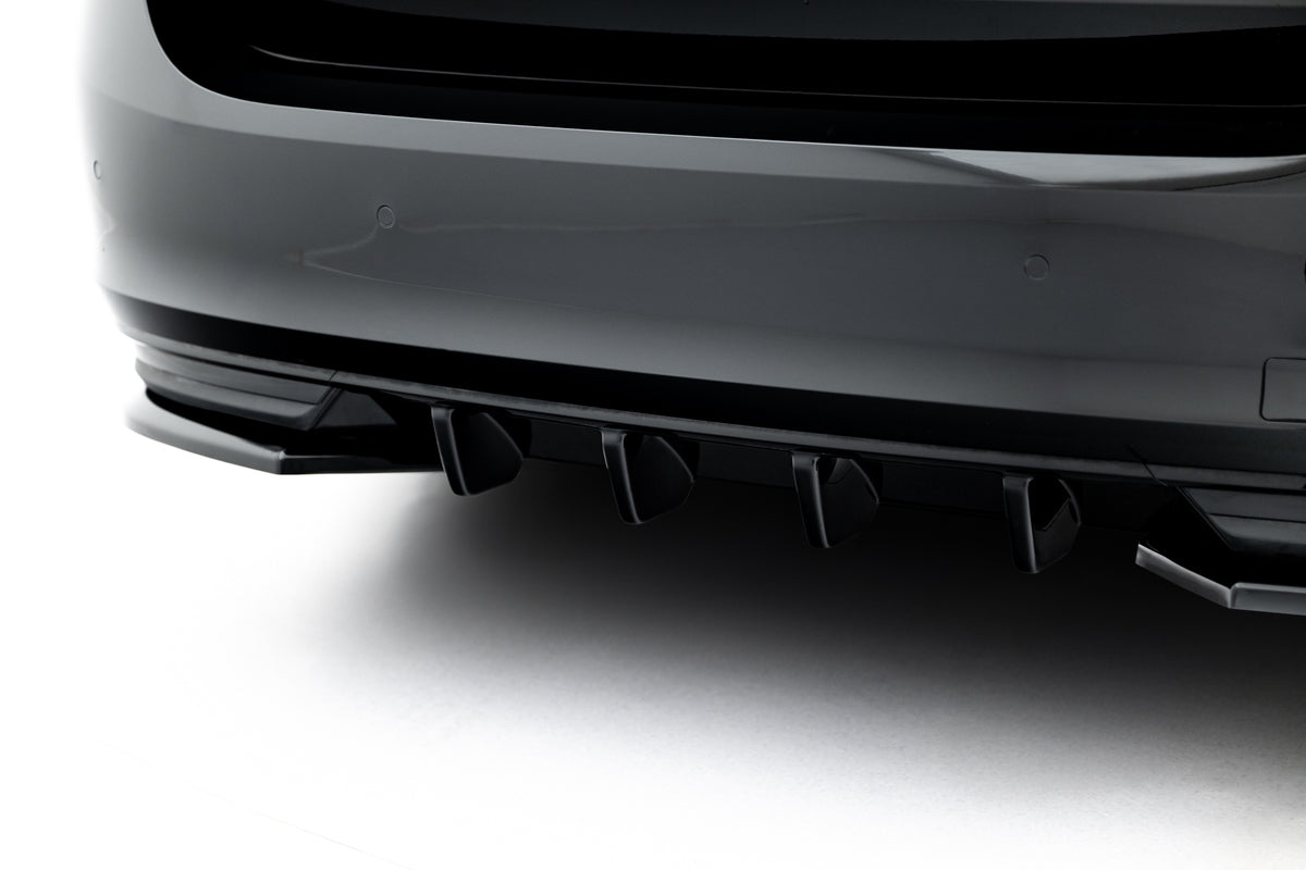 Frontspoiler Lippe, Seitenschweller, Heckdiffusor V.2 Skoda Superb Sportline MK4