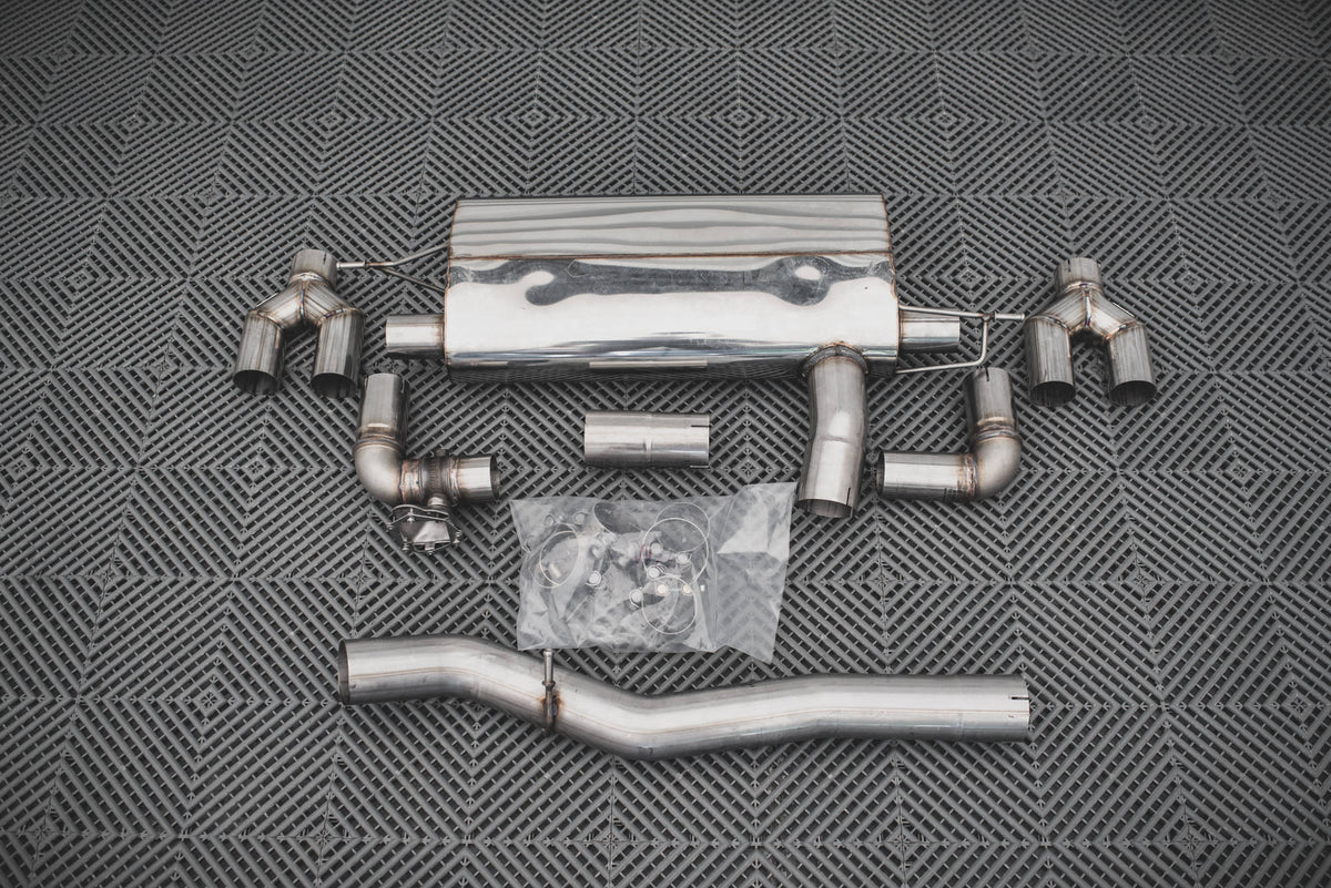Frontspoiler Lippe, Seitenschweller und Heckdiffusor BMW M135i F40