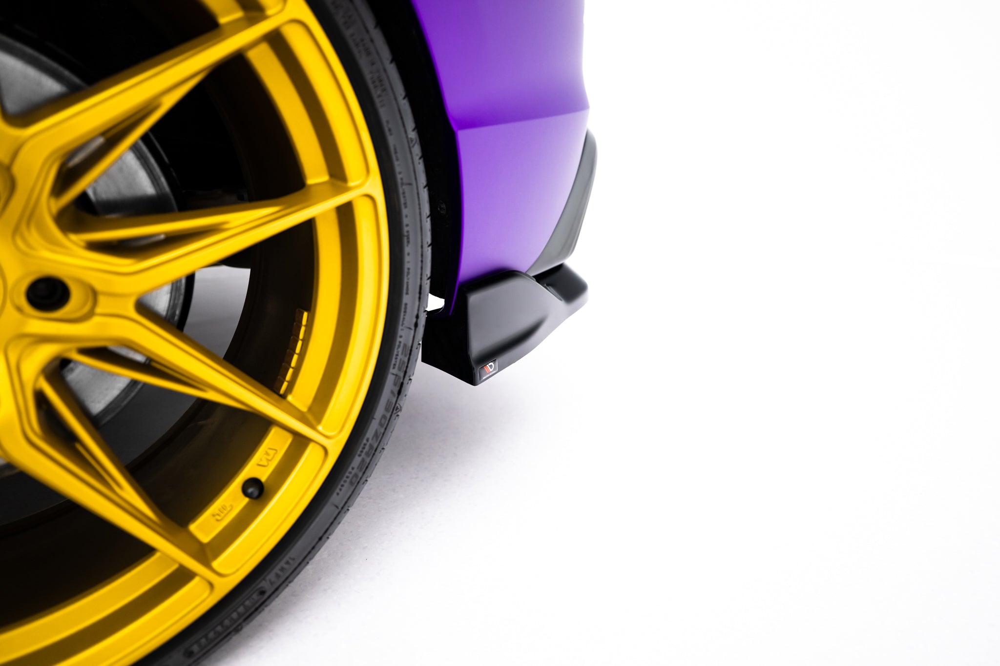 Frontspoiler Lippe, Seitenschweller, Heckdiffusor V.6 Volkswagen Golf R Hatchback MK8 Facelift