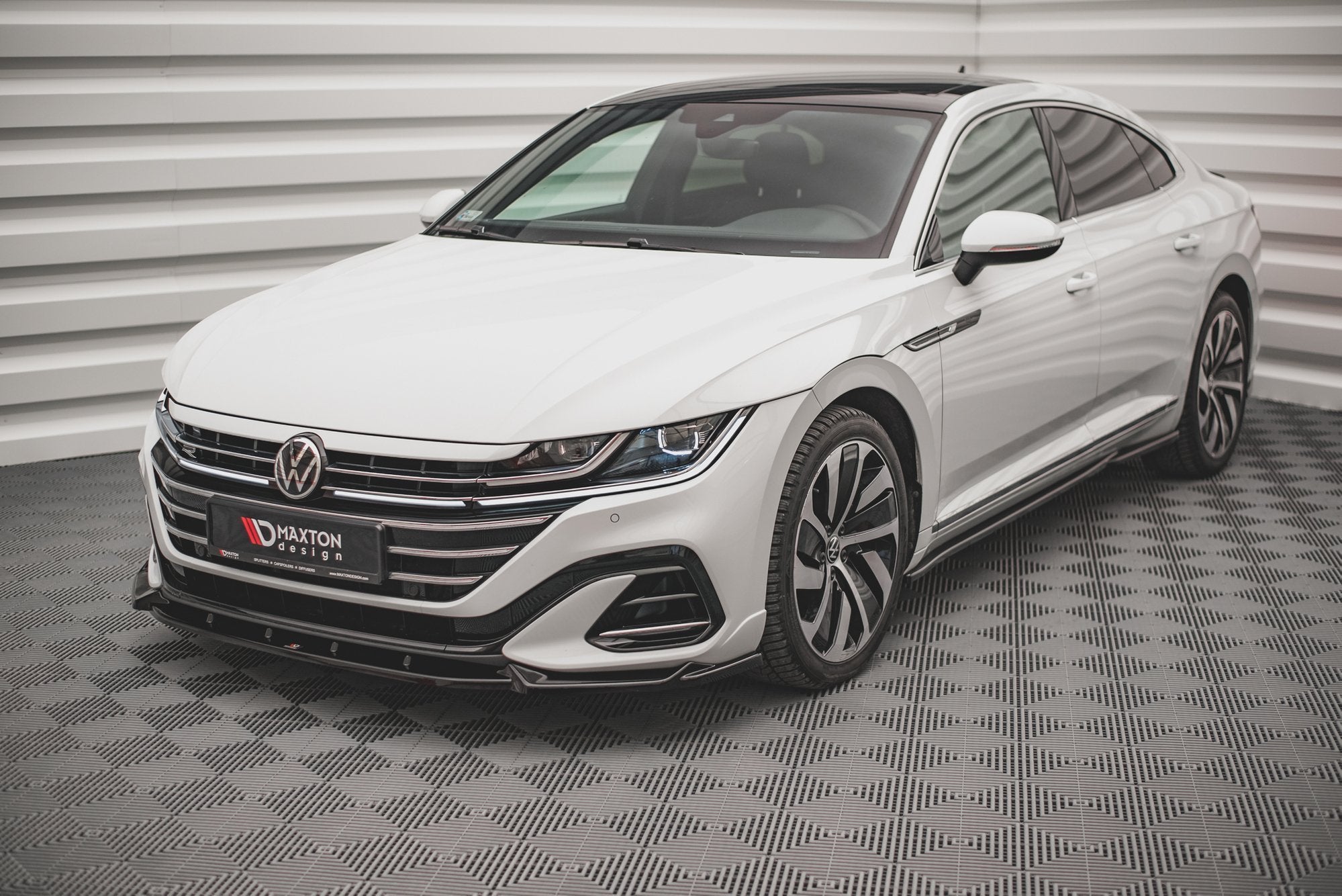 Frontspoiler Lippe, Seitenschweller und Heckdiffusor Satz Volkswagen Arteon R-Line Facelift