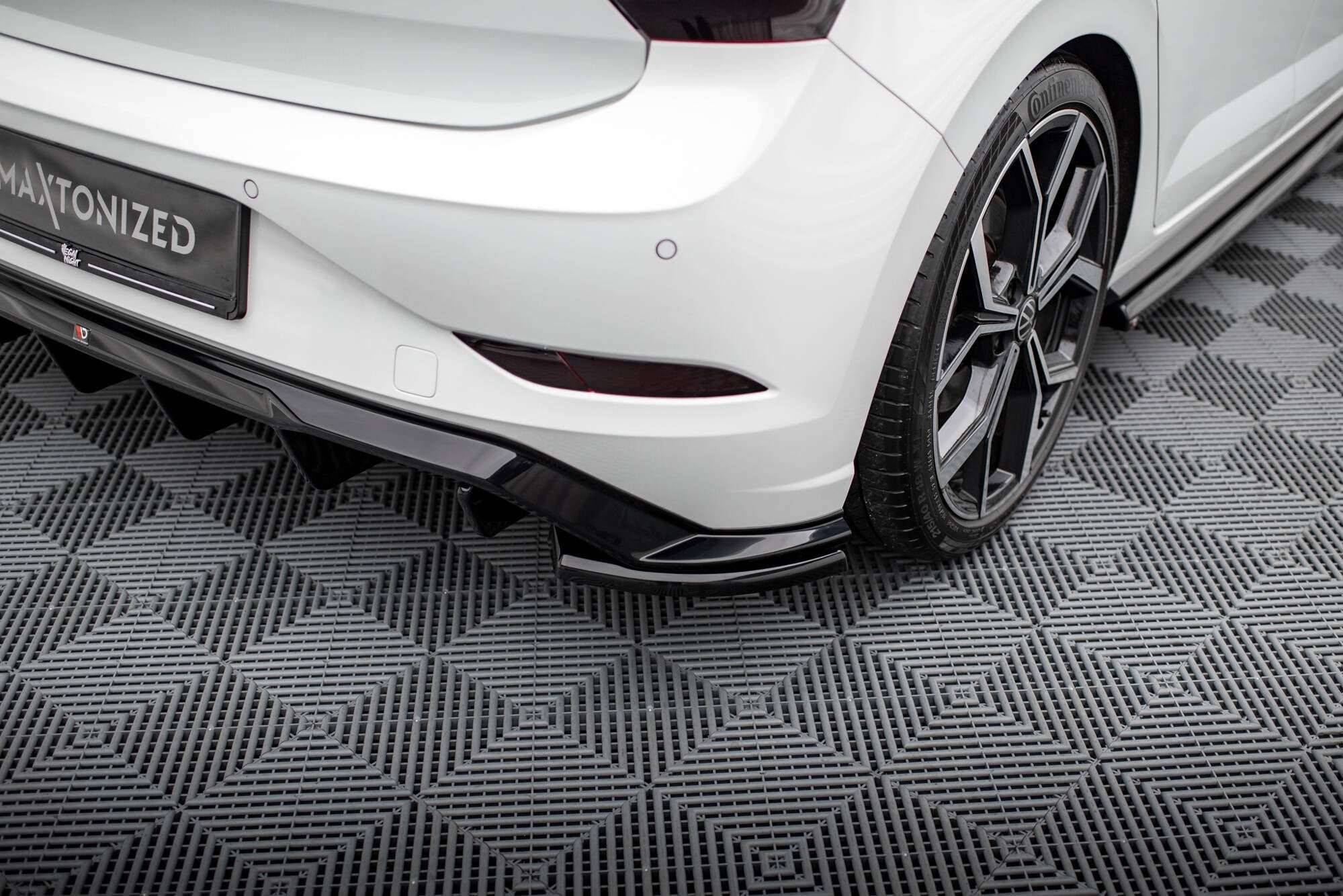 Frontspoiler Lippe, Seitenschweller und Heckdiffusor Satz Volkswagen Polo GTI Mk6 Facelift