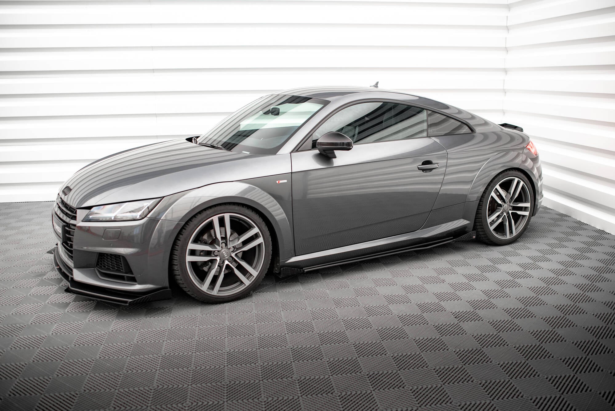 Heckseiten Flaps Audi TT S 8S