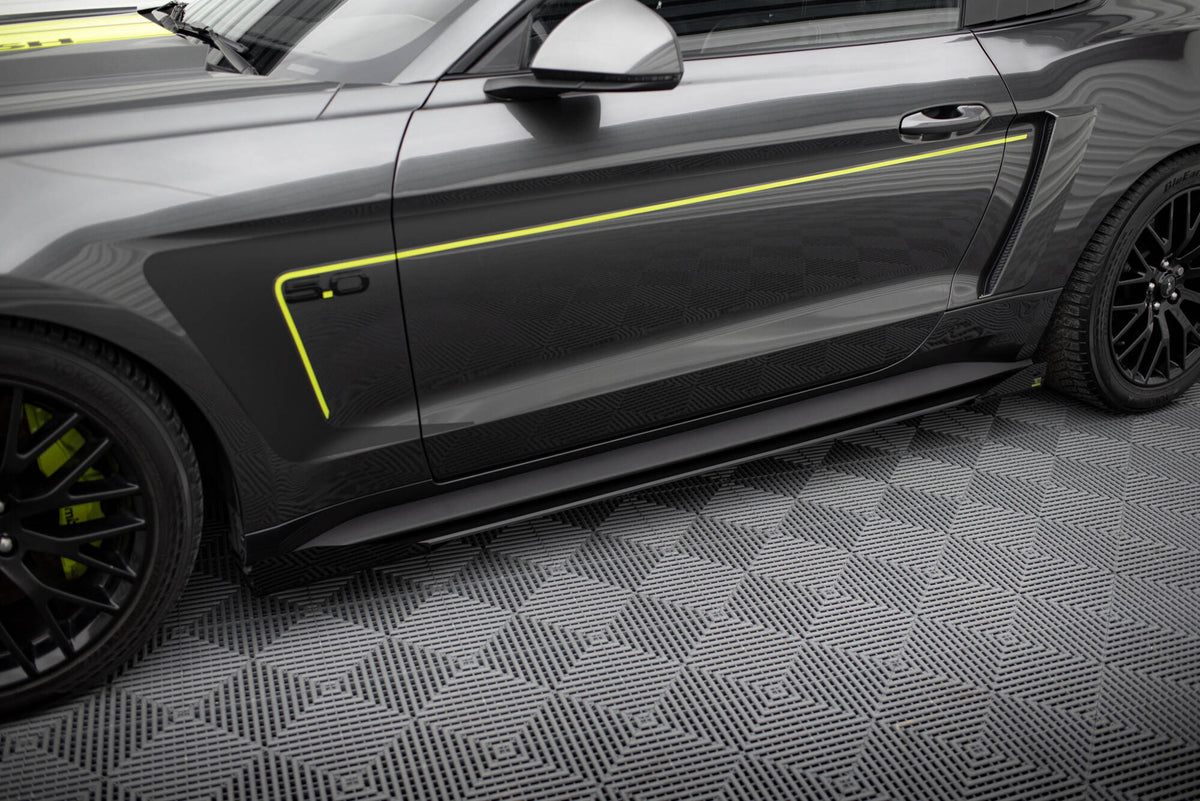 Heckseiten Flaps Ford Mustang GT MK6
