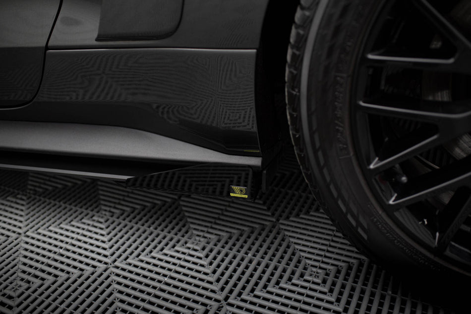 Heckseiten Flaps Ford Mustang GT MK6