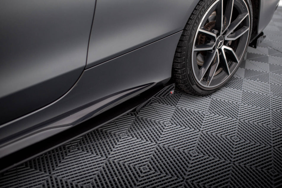 Heckseiten Flaps Mercedes-AMG C43 Coupe / Cabrio C205 Facelift / A205 Facelift