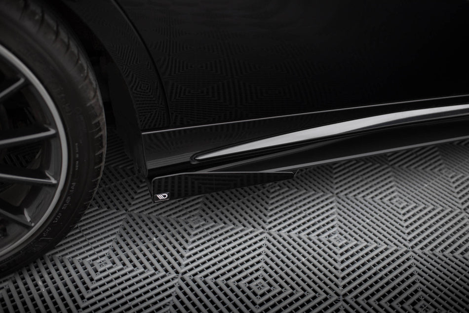 Heckseiten Flaps Mercedes-Benz A AMG-Line W176 Facelift