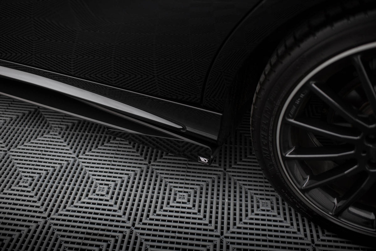 Heckseiten Flaps Mercedes-Benz A AMG-Line W176 Facelift