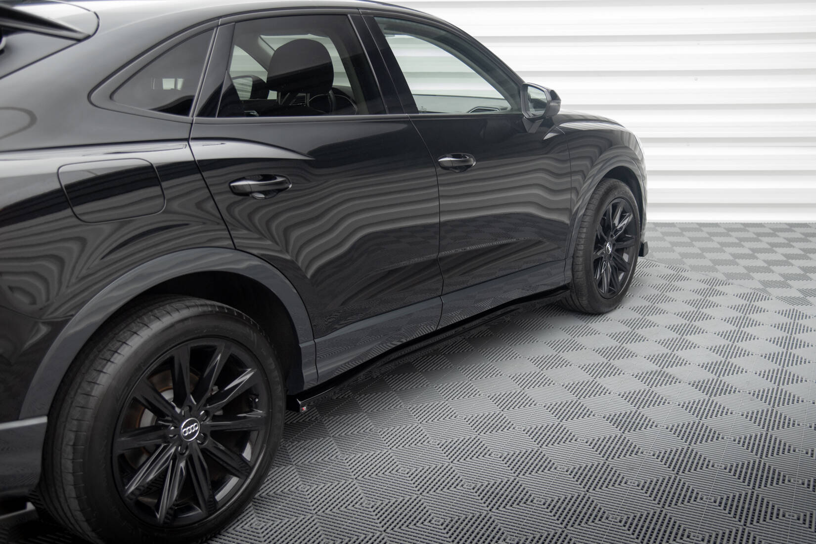 Seitenschweller Audi Q3 Sportback F3