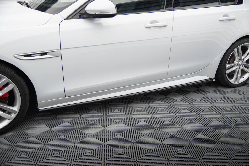 Seitenschweller Jaguar XE R-Sport X760