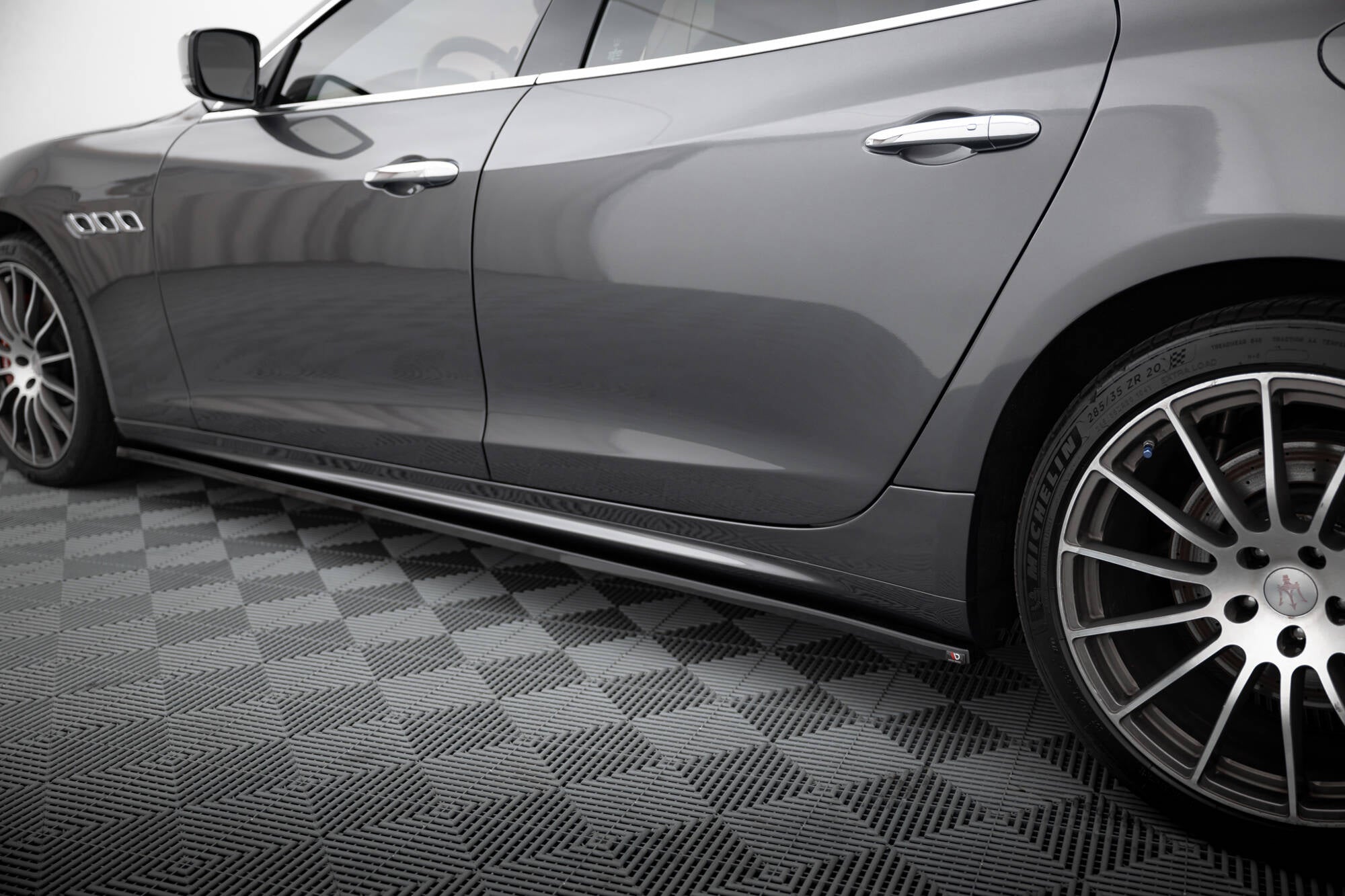 Seitenschweller Maserati Quattroporte Mk6