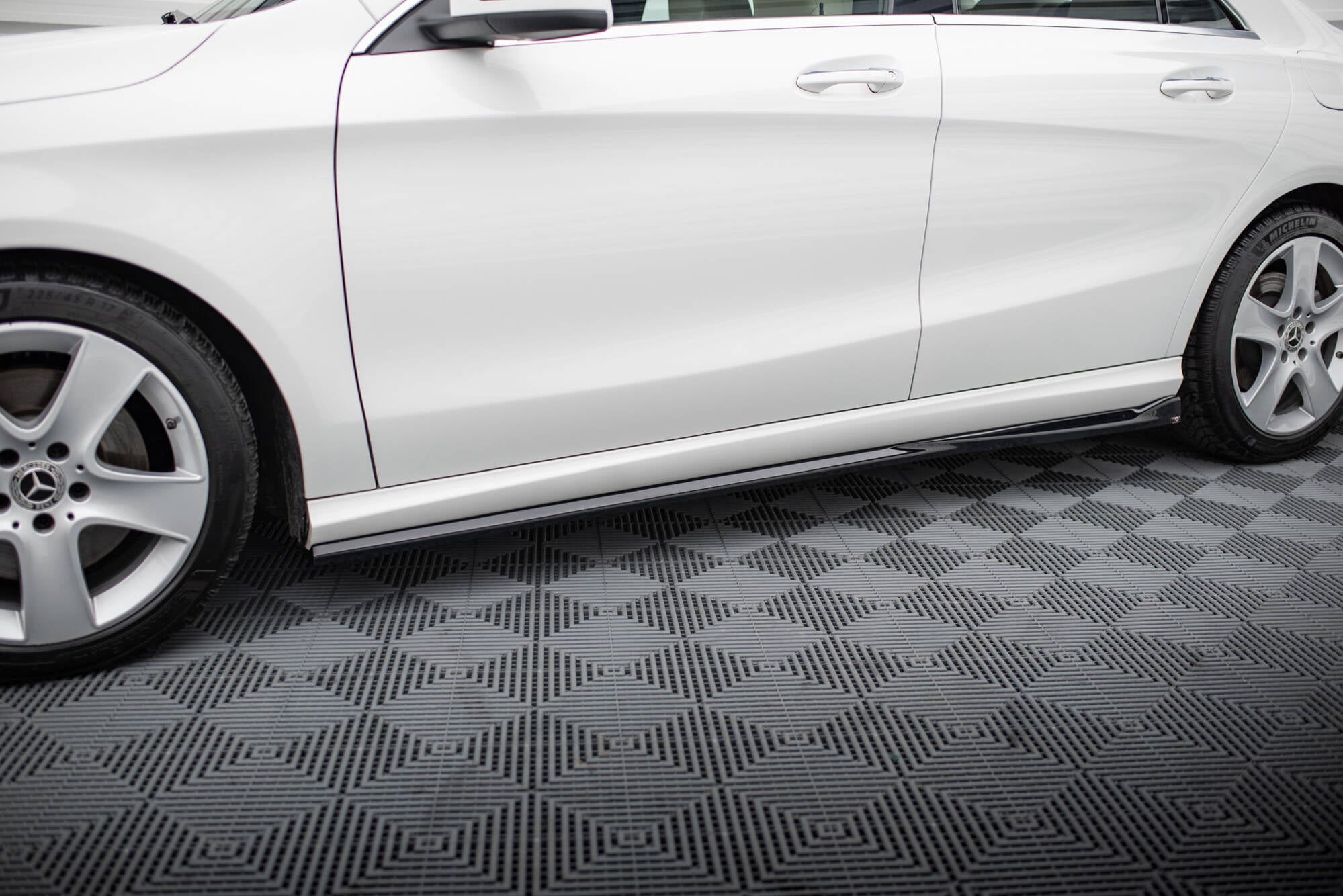 Seitenschweller Mercedes-Benz CLA C117 Facelift