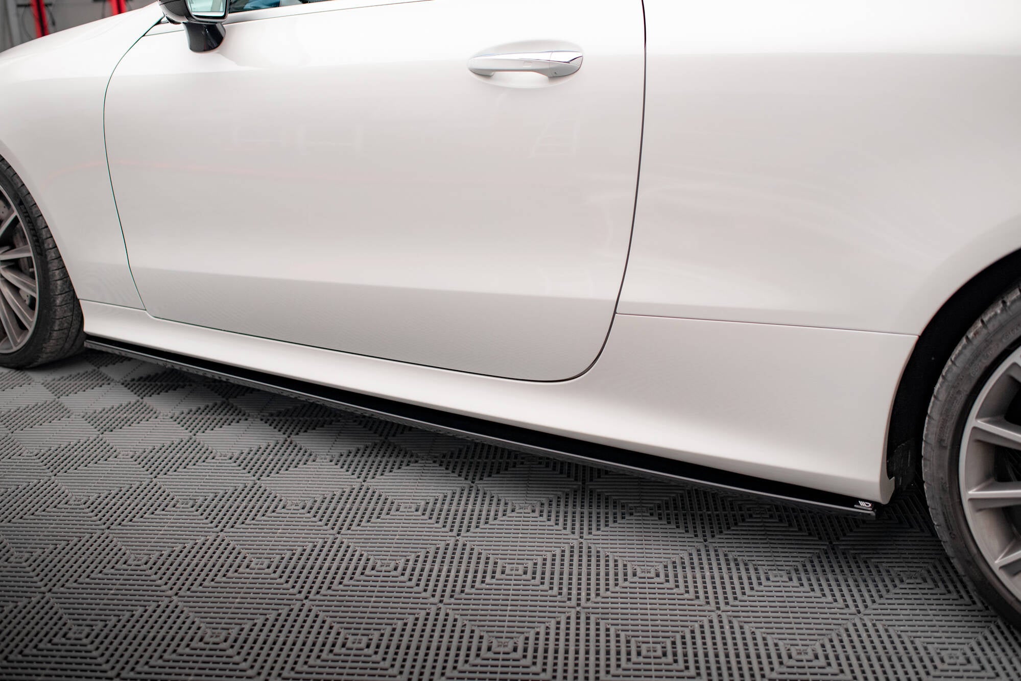 Seitenschweller Mercedes-Benz E-Class W213 Coupe (C238) / Cabriolet (A238) AMG-Line / 53 AMG