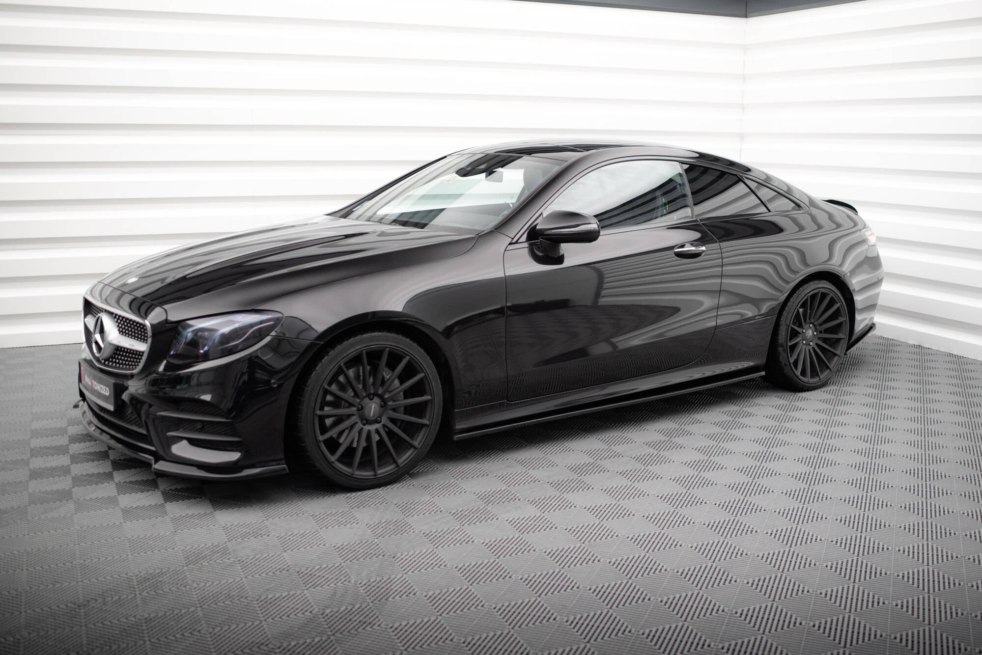 Seitenschweller Mercedes-Benz E-Class W213 Coupe (C238) / Cabriolet (A238) AMG-Line / 53 AMG