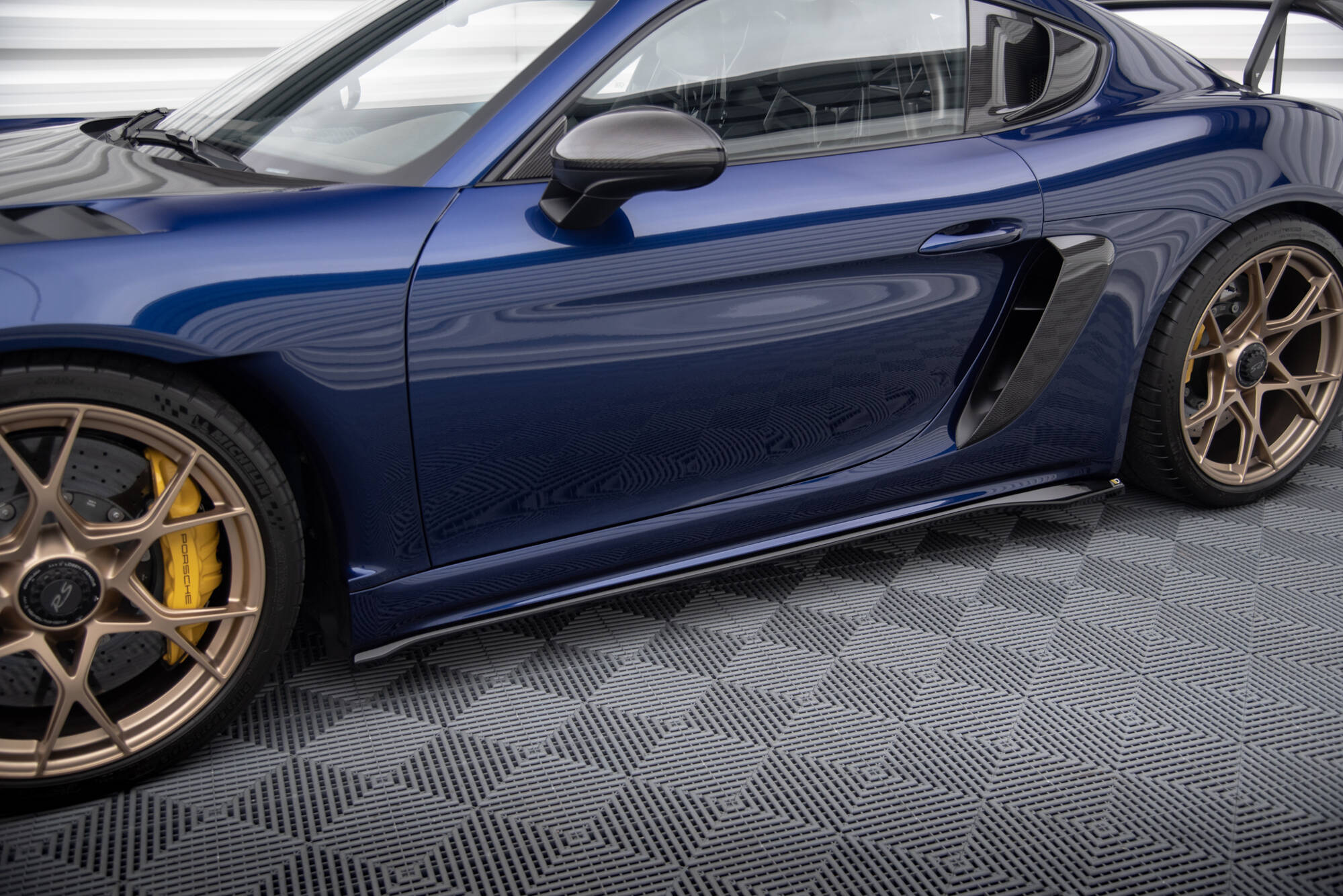 Seitenschweller Porsche 718 Cayman GT4 RS 982c