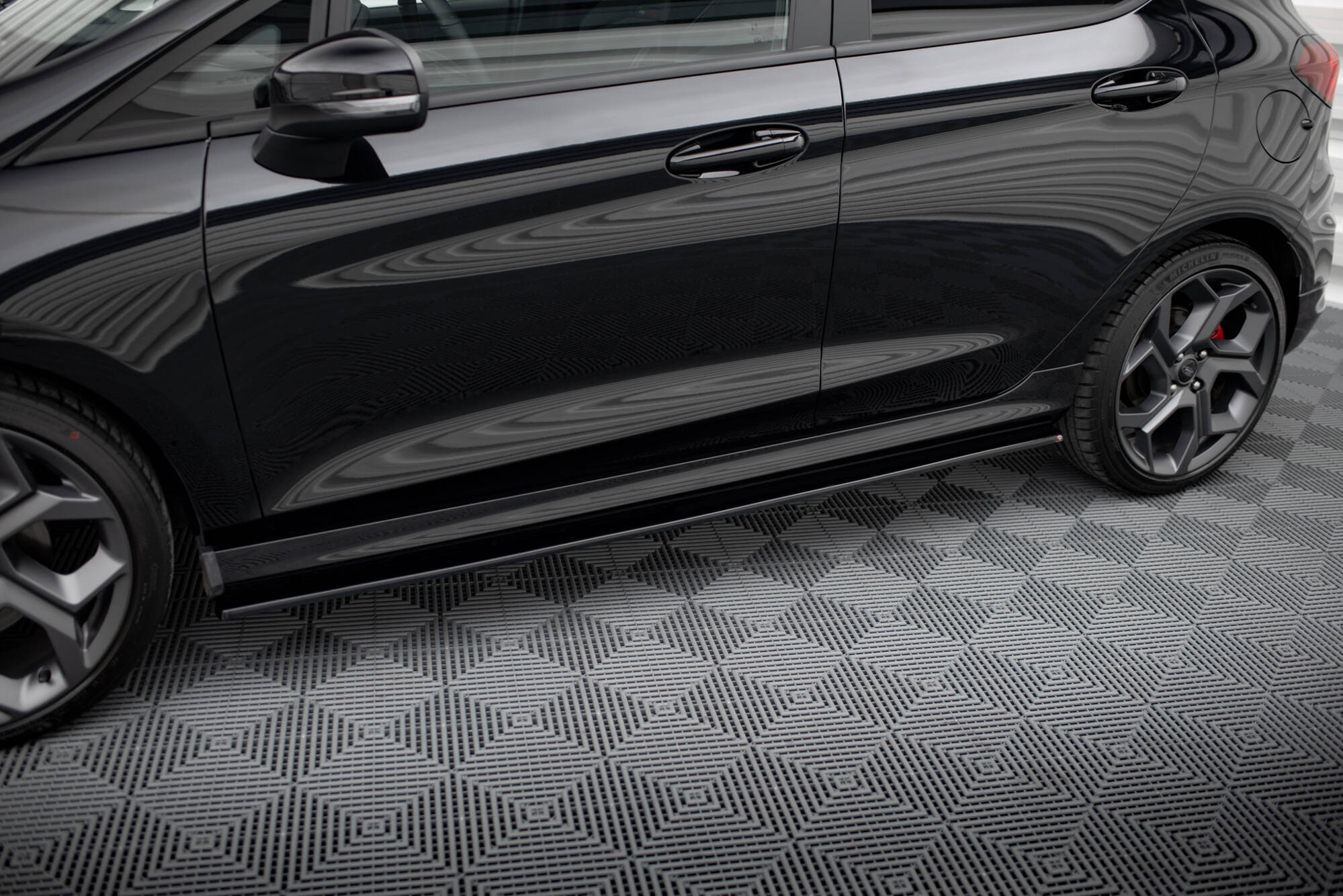 Seitenschweller V.1 Ford Fiesta Mk8 ST / ST-Line