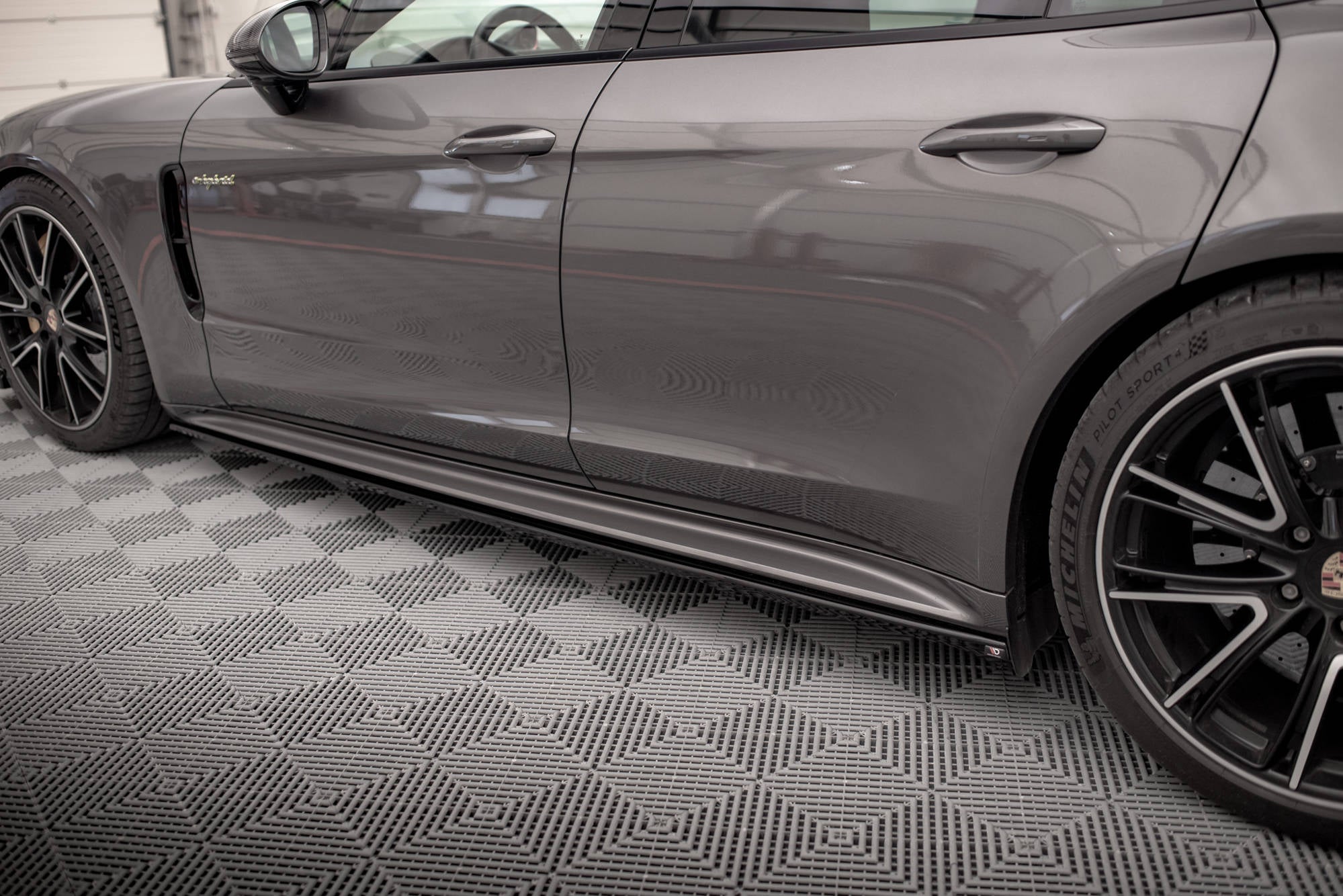 Seitenschweller Porsche Panamera 971 V.1 Turbo S E-Hybrid / E-Hybrid