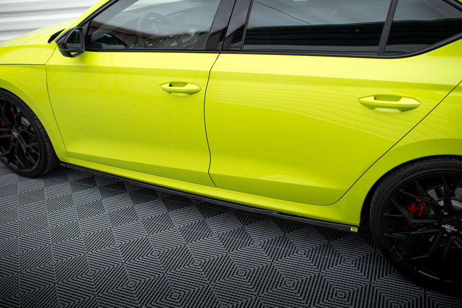 Seitenschweller Skoda Octavia RS Mk4