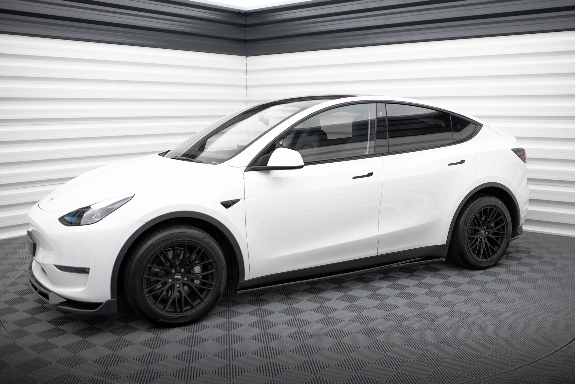 Seitenschweller Tesla Model Y V.1