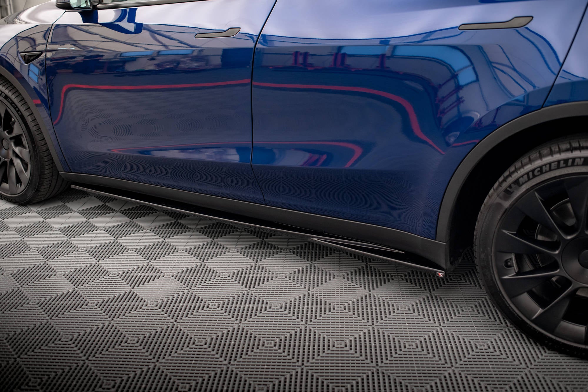 Seitenschweller Tesla Model Y V.1