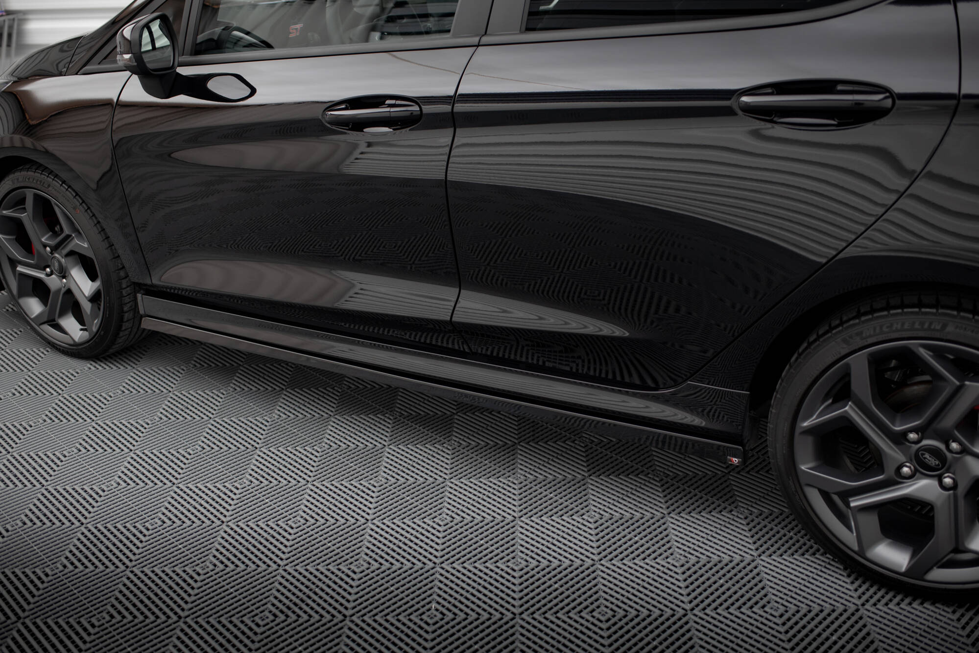 Seitenschweller V.2 Ford Fiesta Mk8 ST / ST-Line