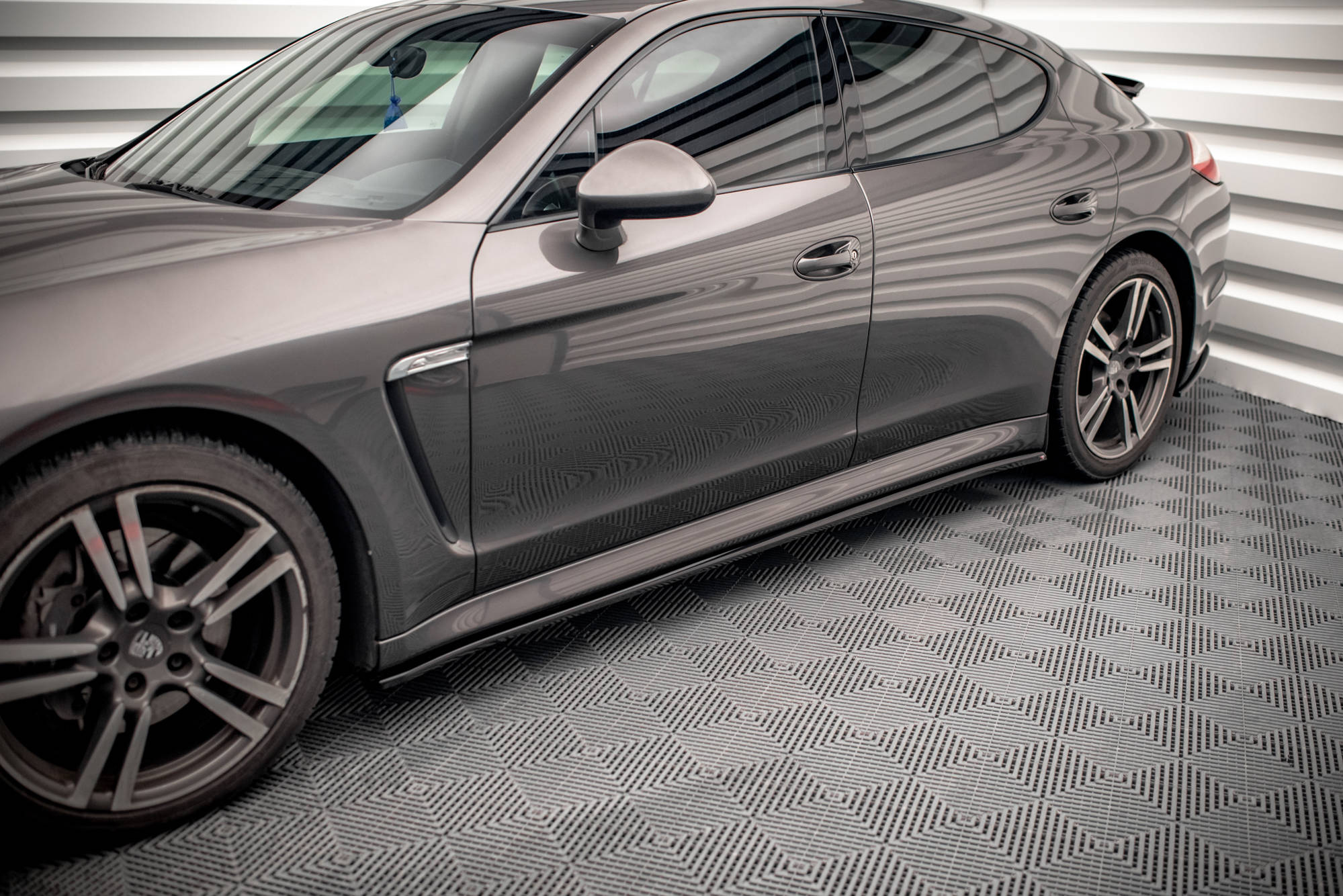 Seitenschweller V.2 Porsche Panamera 970