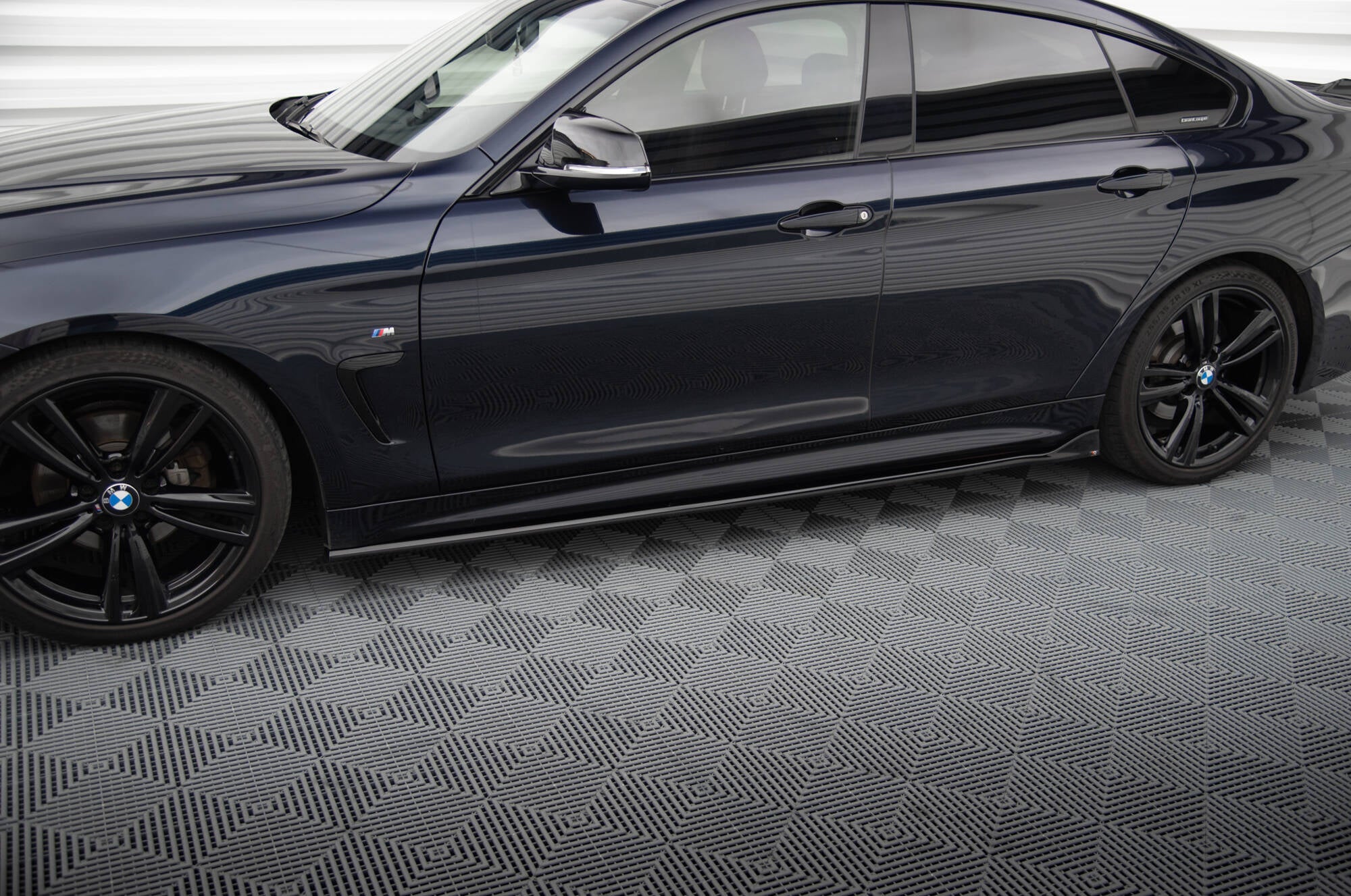 Seitenschweller BMW 4 Coupe / Gran Coupe / Cabrio M-Pack F32 / F36 / F33 V.3