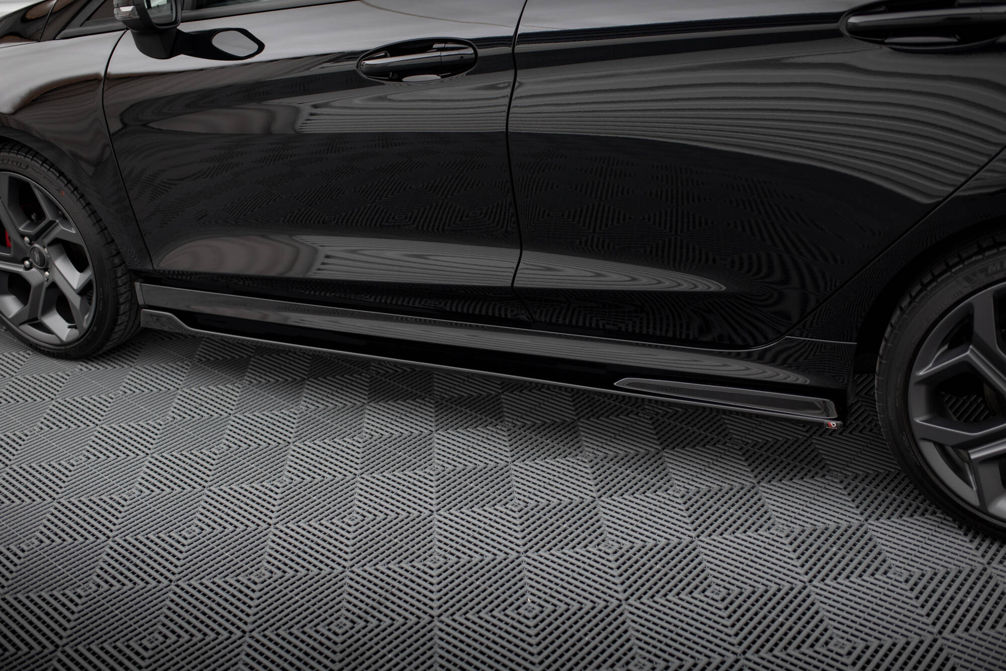 Seitenschweller V.3 Ford Fiesta Mk8 ST / ST-Line